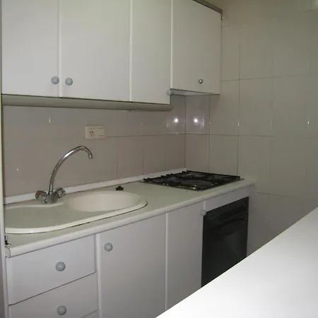 伊斯拉葛洛萨旅游公寓 * 拉曼加戴尔马尔梅纳